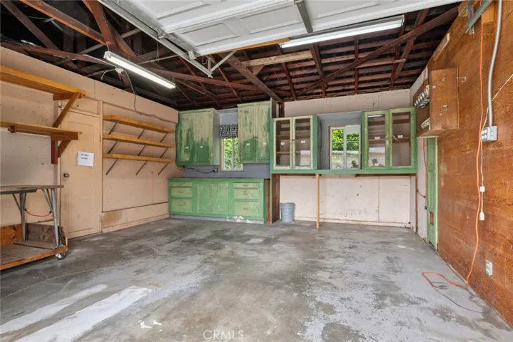 423 Raymond Avenue, Glendale, California 91201