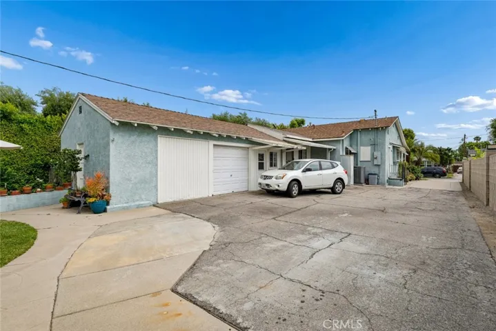 423 Raymond Avenue, Glendale, California 91201