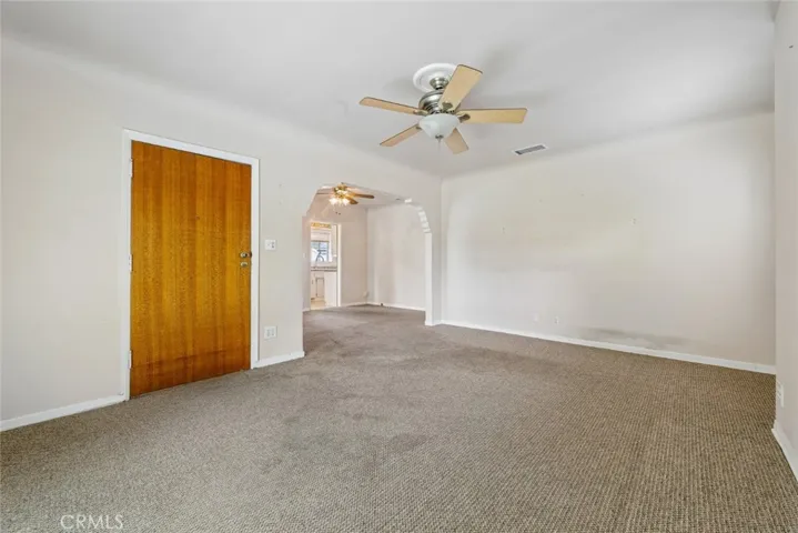 423 Raymond Avenue, Glendale, California 91201