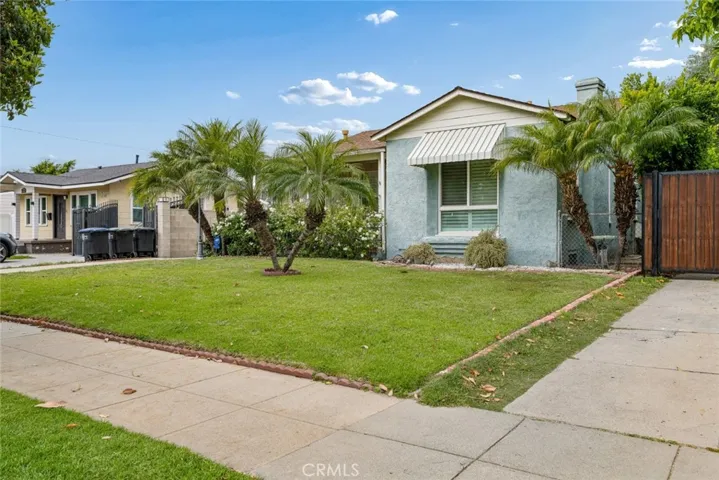 423 Raymond Avenue, Glendale, California 91201