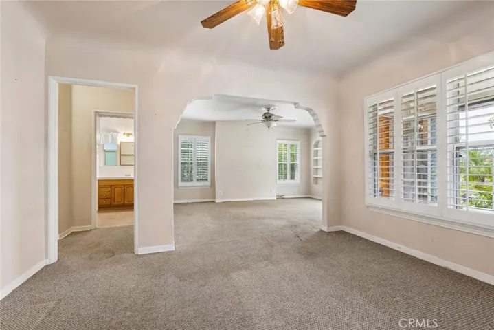 423 Raymond Avenue, Glendale, California 91201