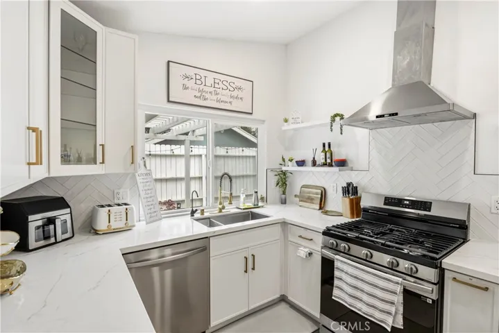 42370 Cosmic, Temecula, California 92592