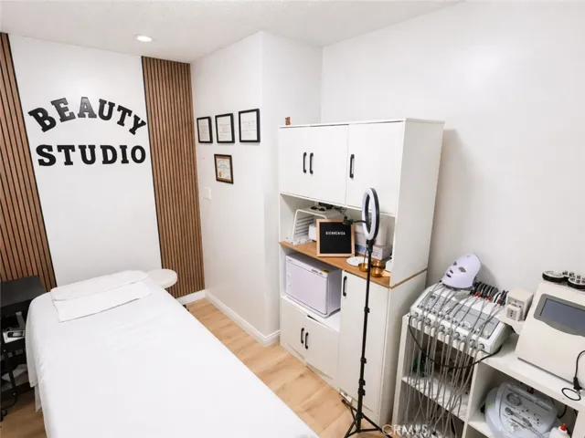room 1