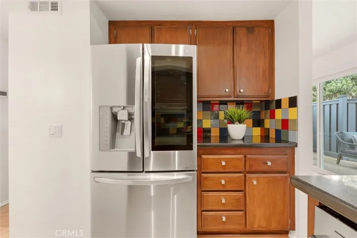 220 Lemon Grove, Irvine, California 92618