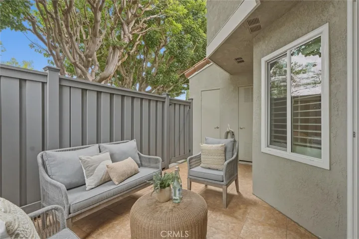 220 Lemon Grove, Irvine, California 92618