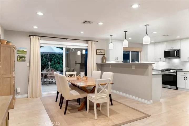 3217 Montana, Costa Mesa, California 92626