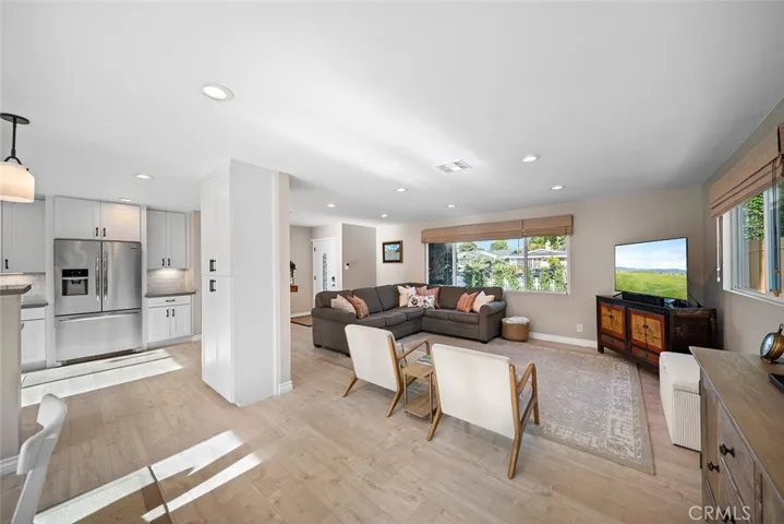 3217 Montana, Costa Mesa, California 92626