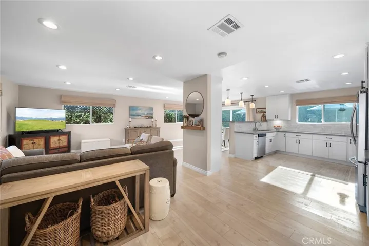 3217 Montana, Costa Mesa, California 92626