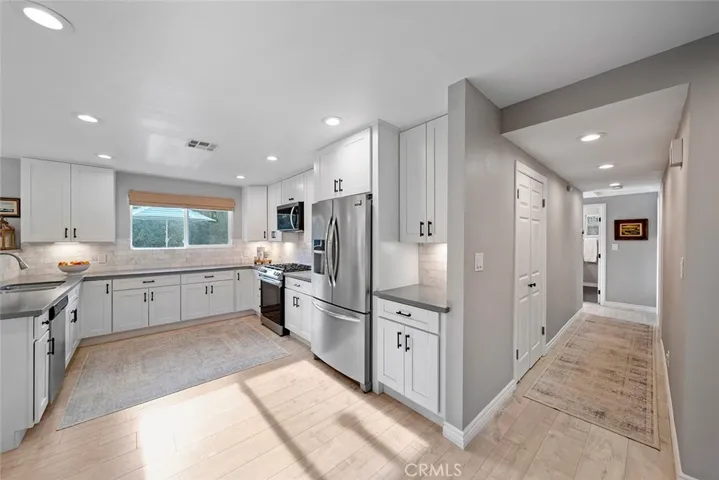 3217 Montana, Costa Mesa, California 92626