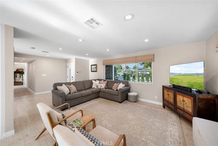 3217 Montana, Costa Mesa, California 92626