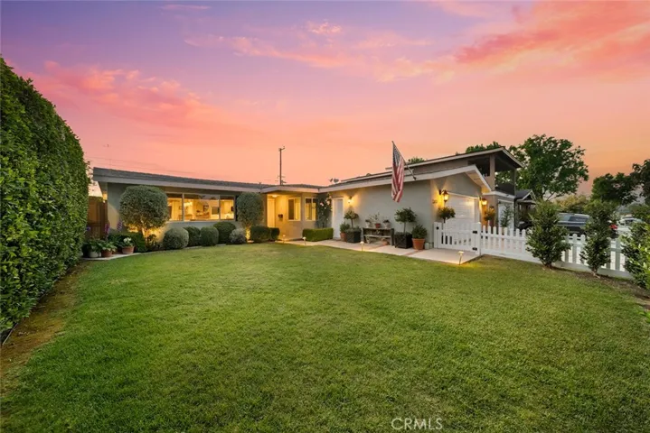 3217 Montana, Costa Mesa, California 92626