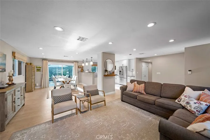 3217 Montana, Costa Mesa, California 92626