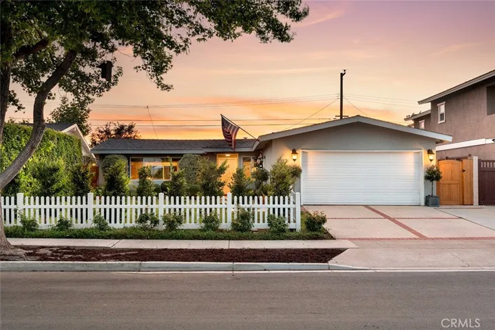 3217 Montana, Costa Mesa, California 92626