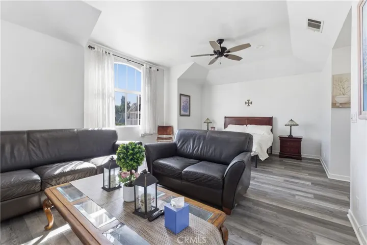 517 Orange Grove, Pasadena, California 91103