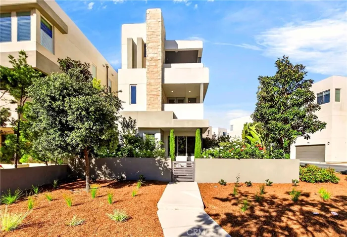 195 Stellar, Irvine, California 92618