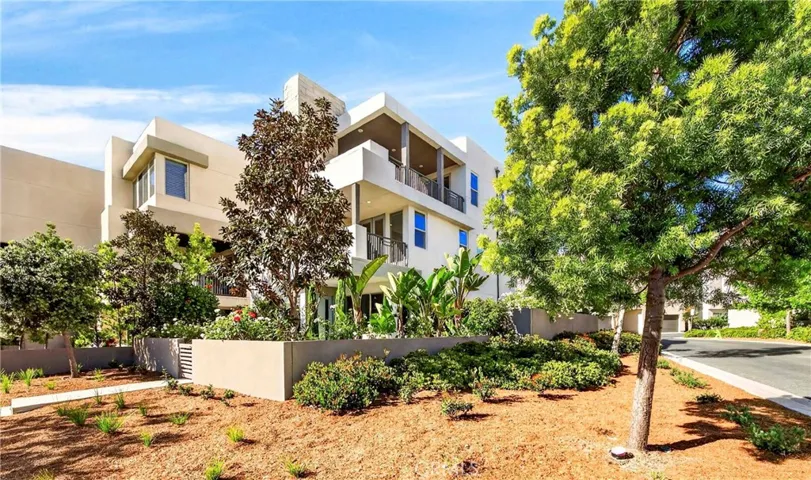 195 Stellar, Irvine, California 92618