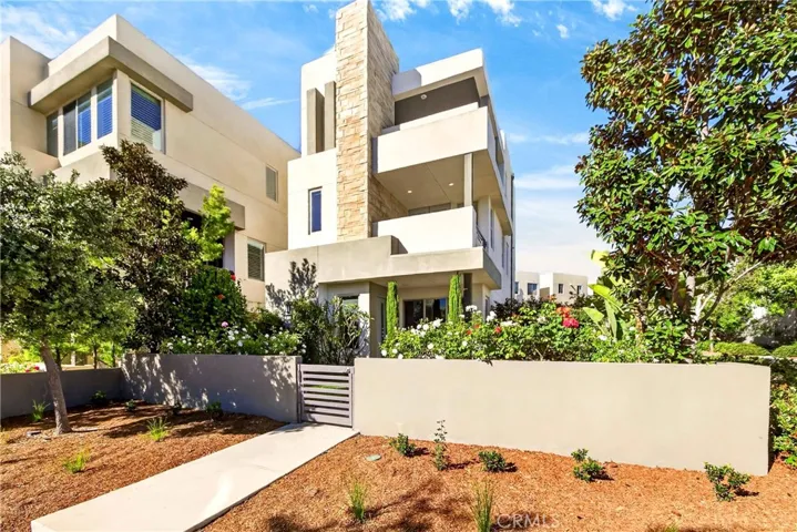 195 Stellar, Irvine, California 92618