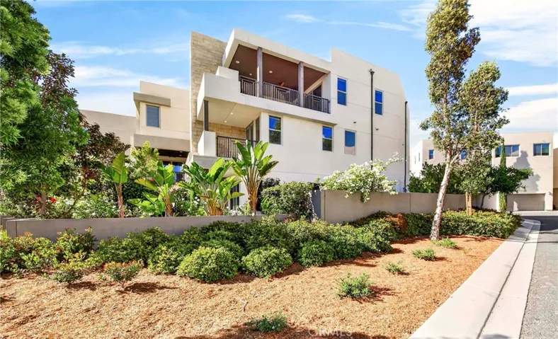 195 Stellar, Irvine, California 92618