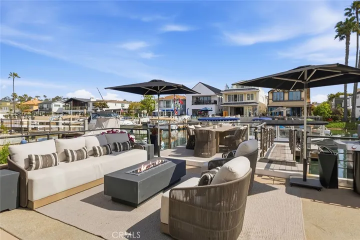 Bay side unit