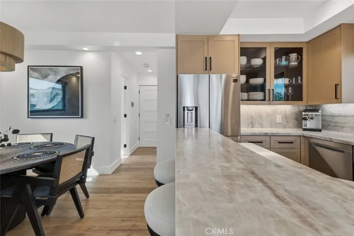 Bay side unit