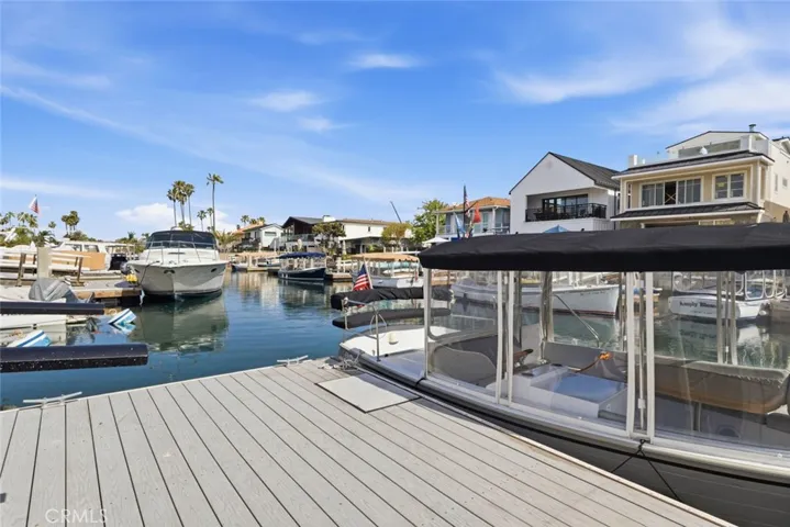 Bay side unit