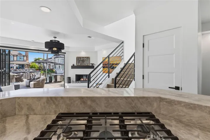 Bay side unit