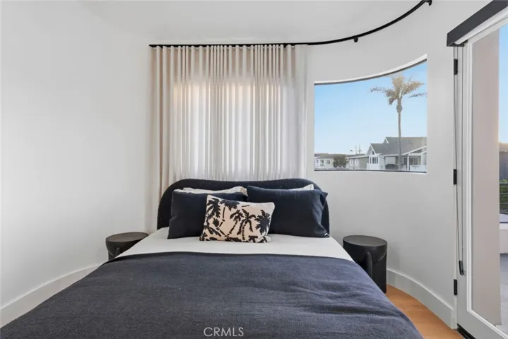 Ocean view unit