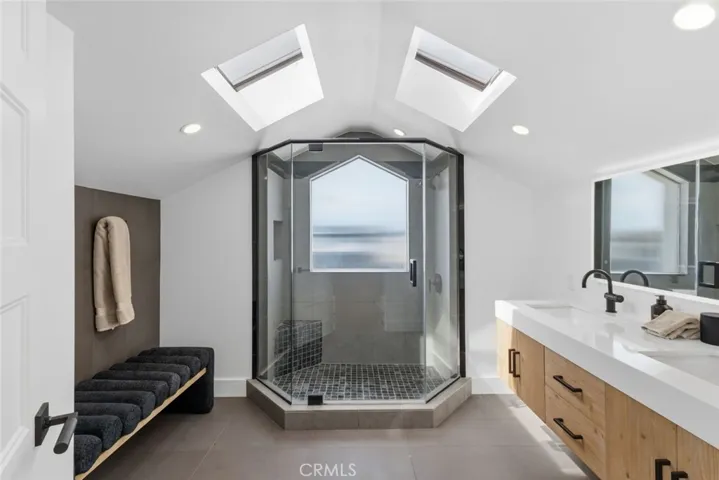 Ocean view unit