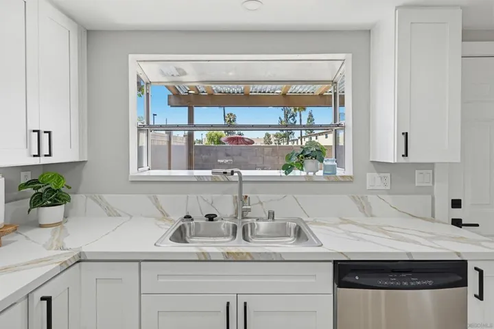 980 E Main A, El Cajon, California 92021