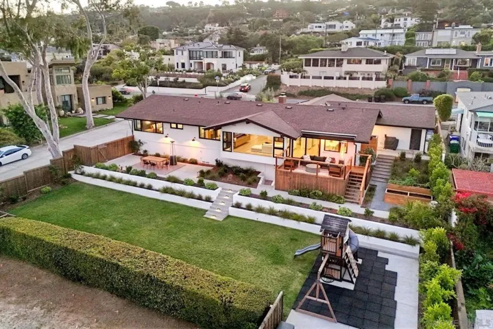 2980 Nichols St, San Diego, California 92106