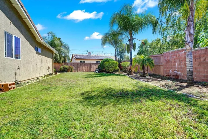 29-33166 Aquamarine Cir-29