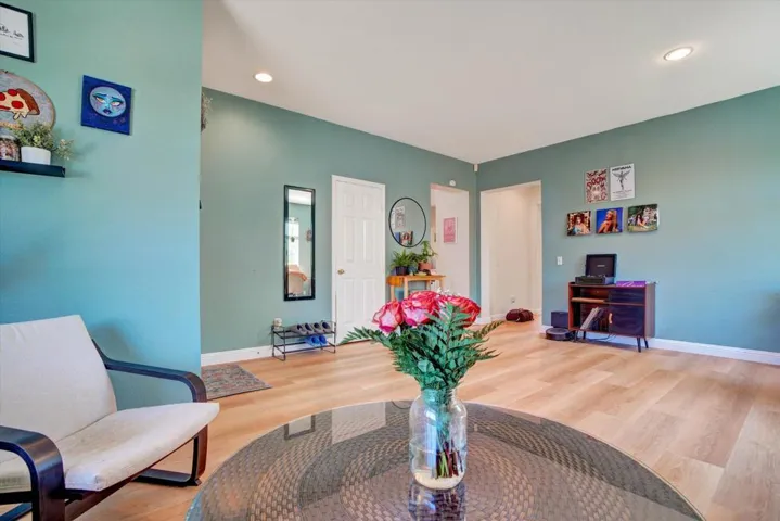 07-33166 Aquamarine Cir-7