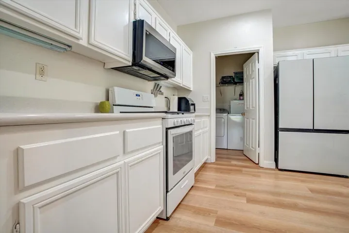 08-33166 Aquamarine Cir-8