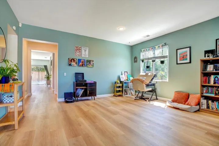 04-33166 Aquamarine Cir-4