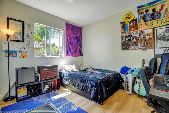24-33166 Aquamarine Cir-24