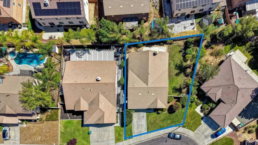 35-33166 Aquamarine Cir-35
