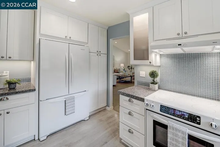 925 Terra California Dr 6, Walnut Creek, California 94595