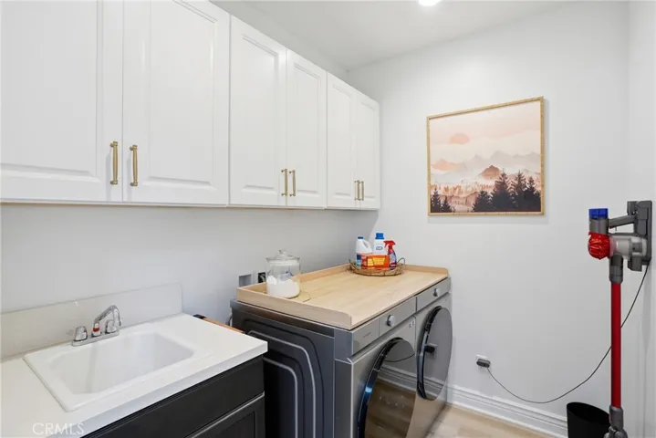 Laundry Room, Main Level