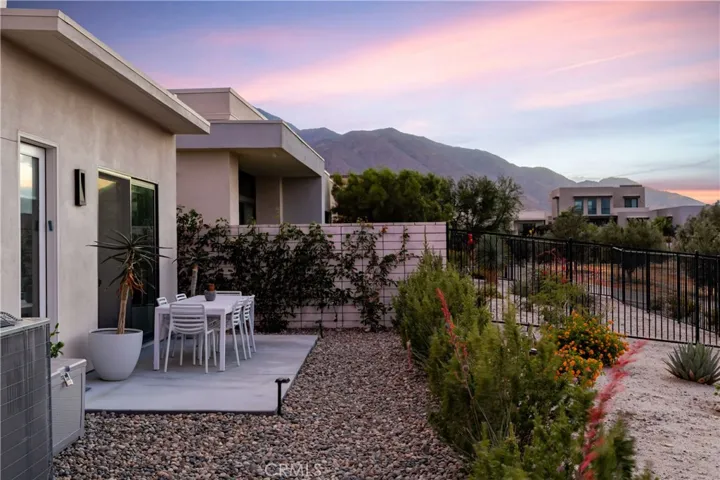 484 Fountain, Palm Springs, California 92262