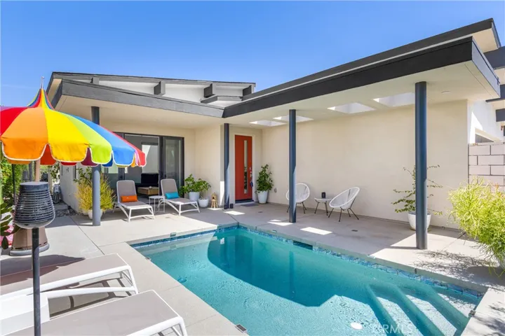484 Fountain, Palm Springs, California 92262