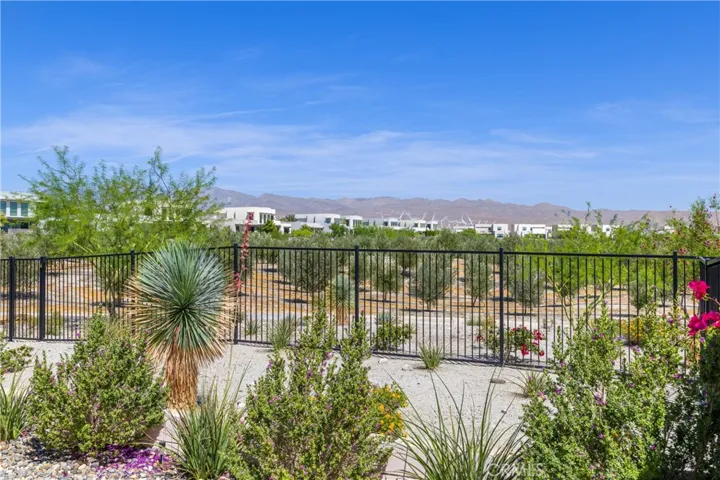 484 Fountain, Palm Springs, California 92262