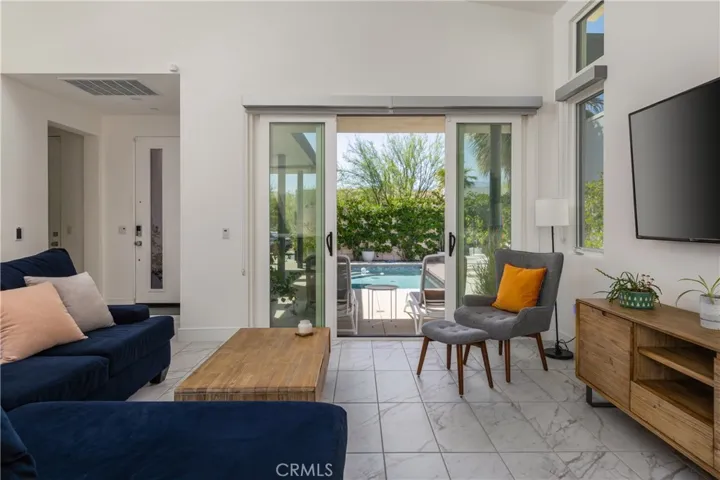 484 Fountain, Palm Springs, California 92262
