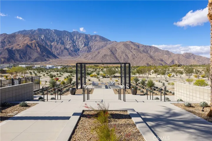 484 Fountain, Palm Springs, California 92262