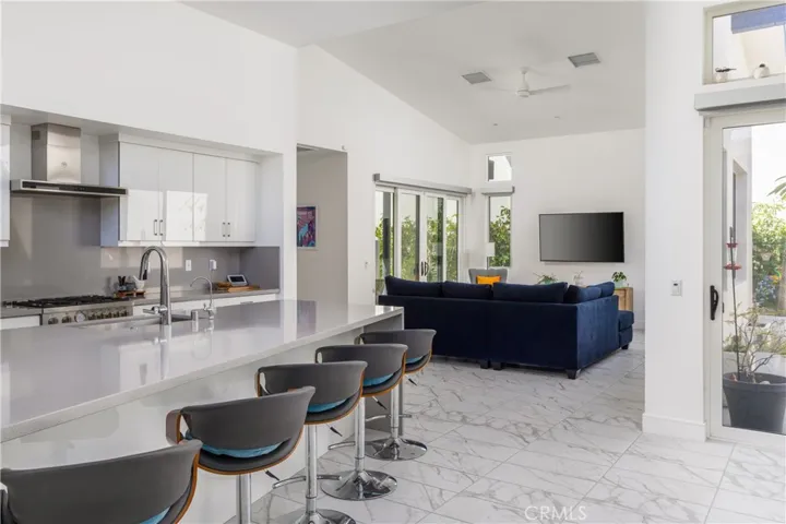 484 Fountain, Palm Springs, California 92262