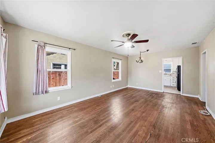 1118 Roswell, Long Beach, California 90804