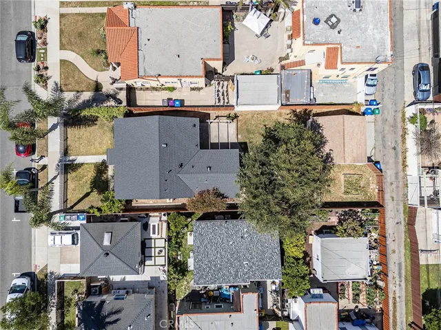 1118 Roswell, Long Beach, California 90804
