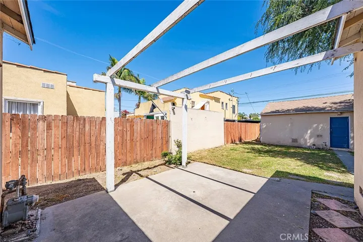 1118 Roswell, Long Beach, California 90804