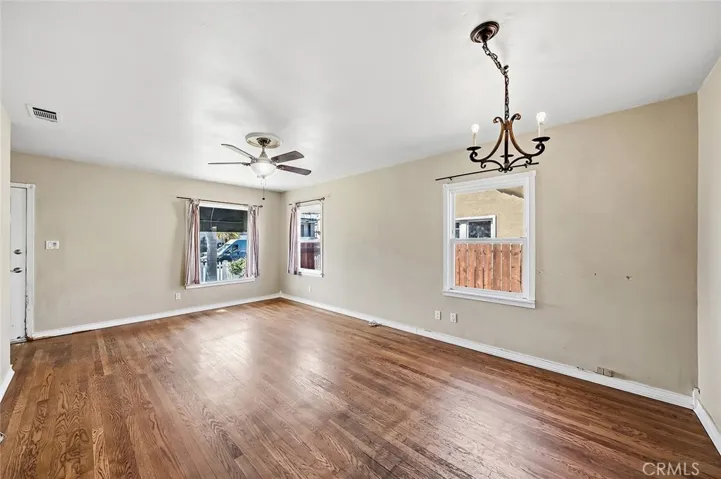 1118 Roswell, Long Beach, California 90804