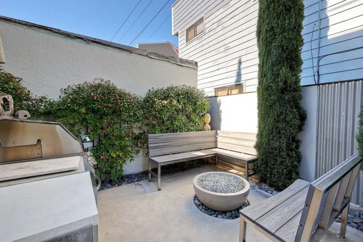 911 9th St, Coronado, California 92118