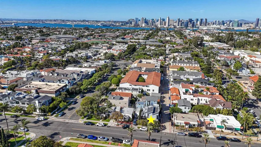911 9th St, Coronado, California 92118